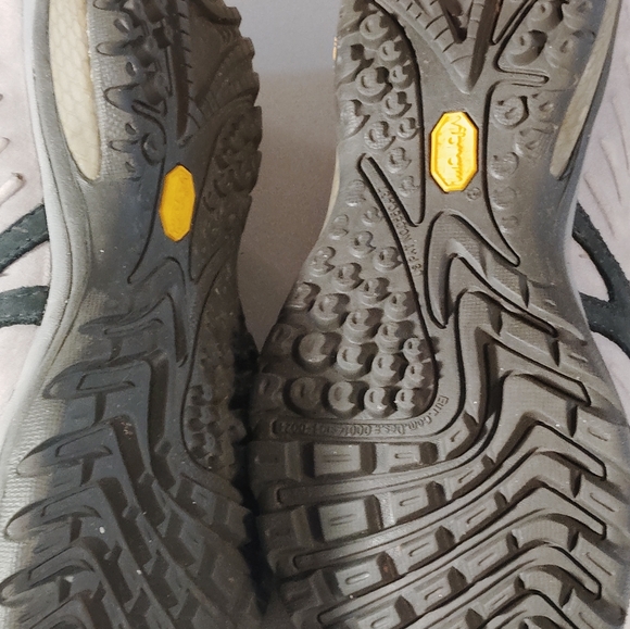 Merrell Shoes - Picture 3 of 4